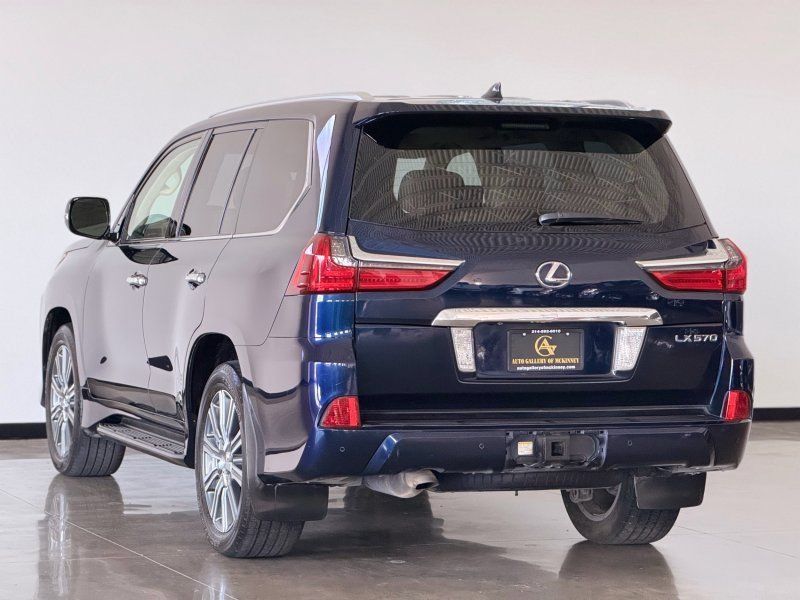 Used 2016 Lexus LX 570 4WD w/ Luxury Package image 5