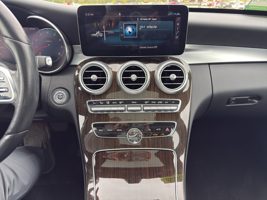 Used 2021 Mercedes-Benz C 300 4MATIC Sedan image 21