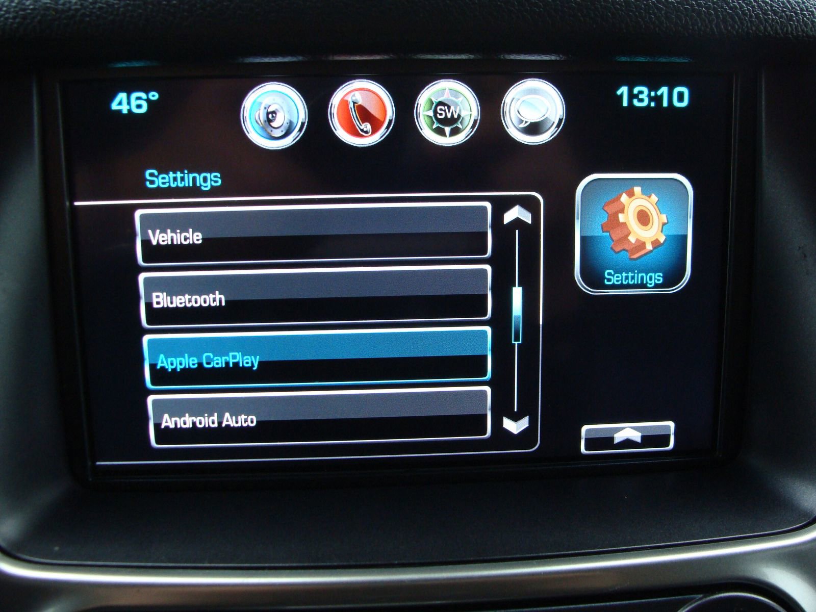 Used 2016 Chevrolet Suburban LT image 21