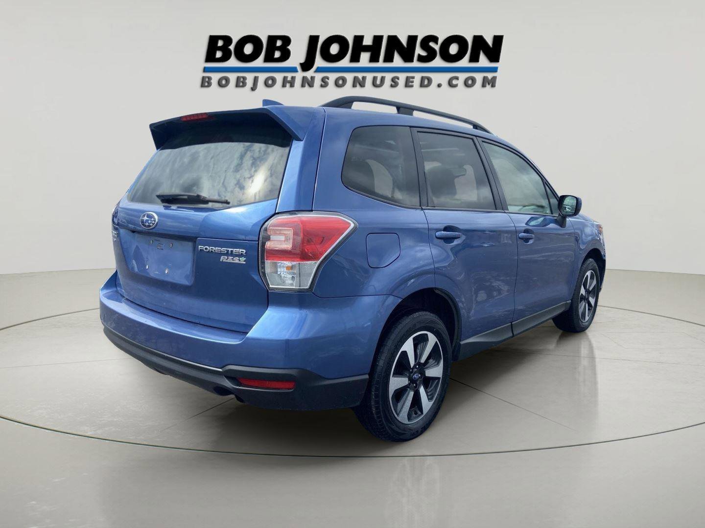 Used 2017 Subaru Forester 2.5i Premium w/ All-Weather Package image 4