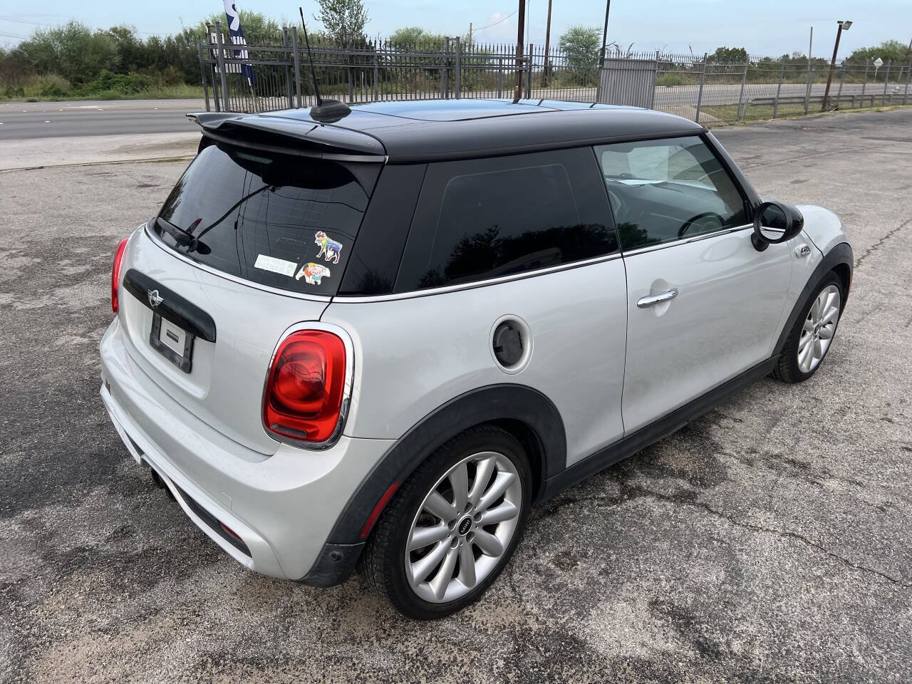 Used 2015 MINI Cooper S FWD image 4