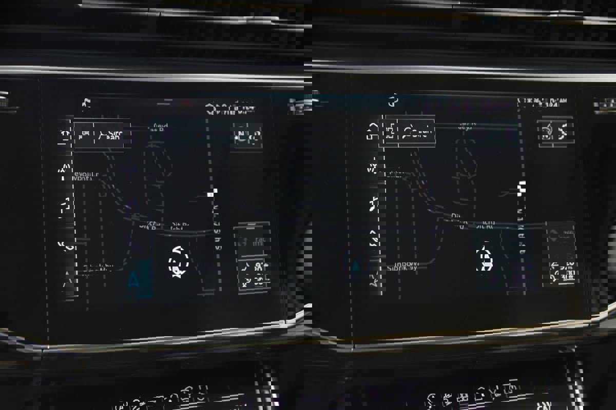 Used 2021 Audi Q7 3.0T Prestige w/ Prestige Package image 9