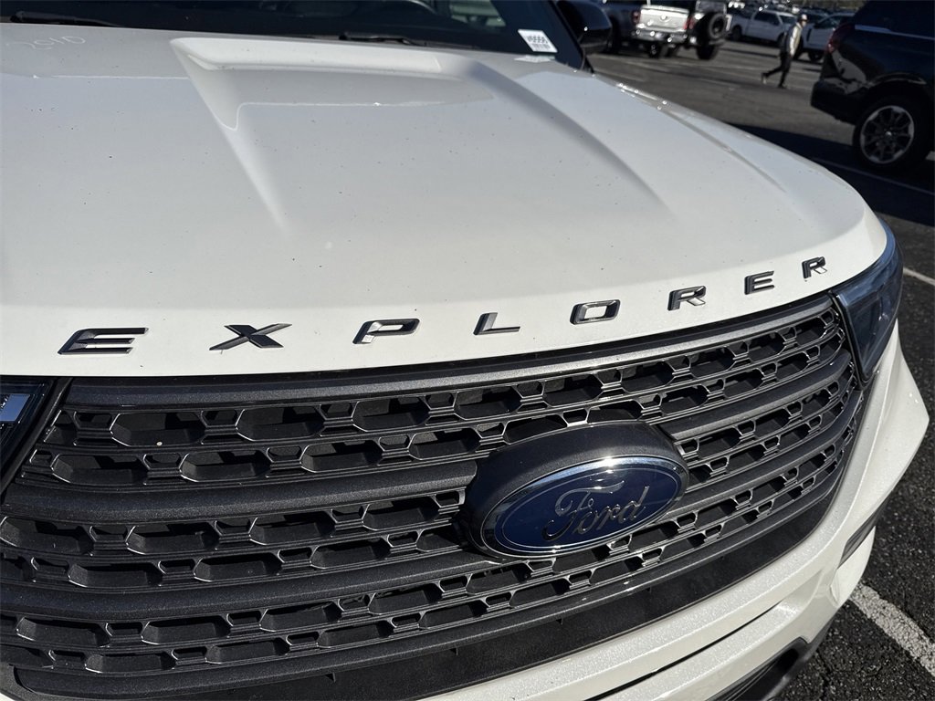 Used 2022 Ford Explorer XLT w/ Equipment Group 202A video 2