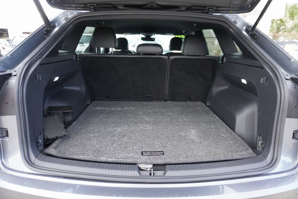 Used 2024 Volkswagen Atlas Cross Sport SE image 26