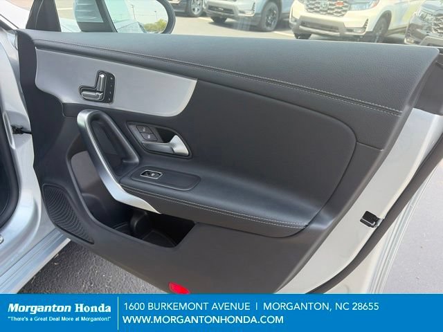 Used 2025 Mercedes-Benz CLA 250 4MATIC image 37