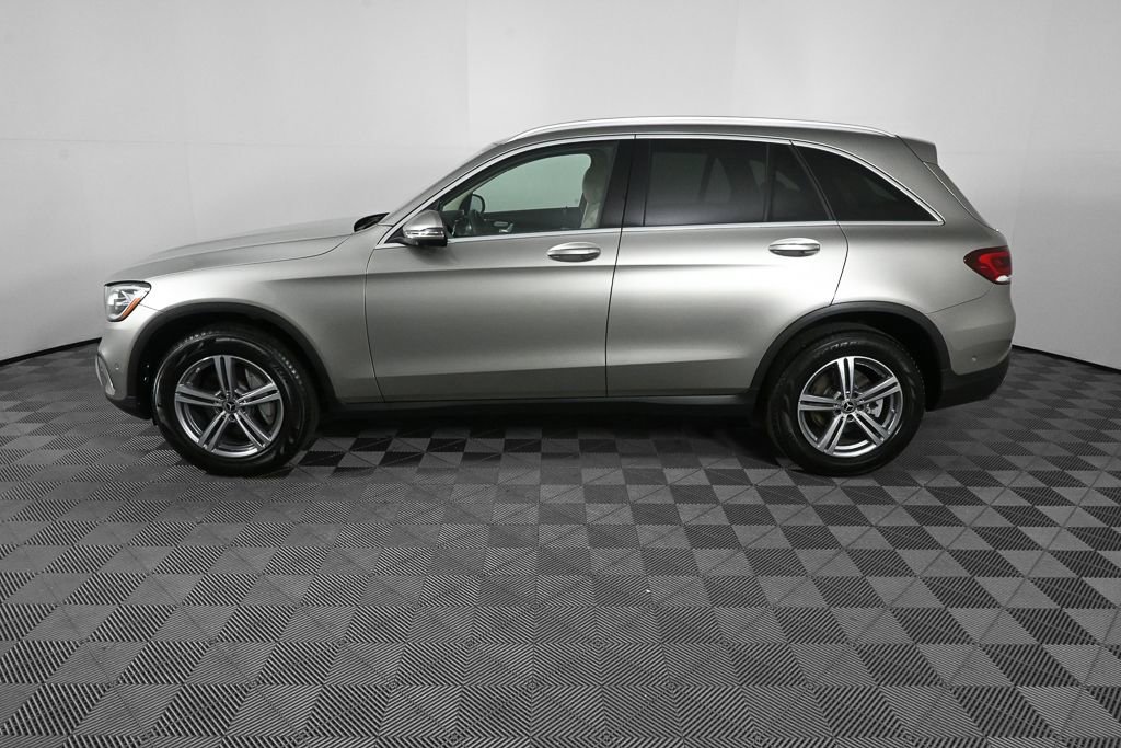 Certified 2022 Mercedes-Benz GLC 300 w/ Premium Package Lite image 3