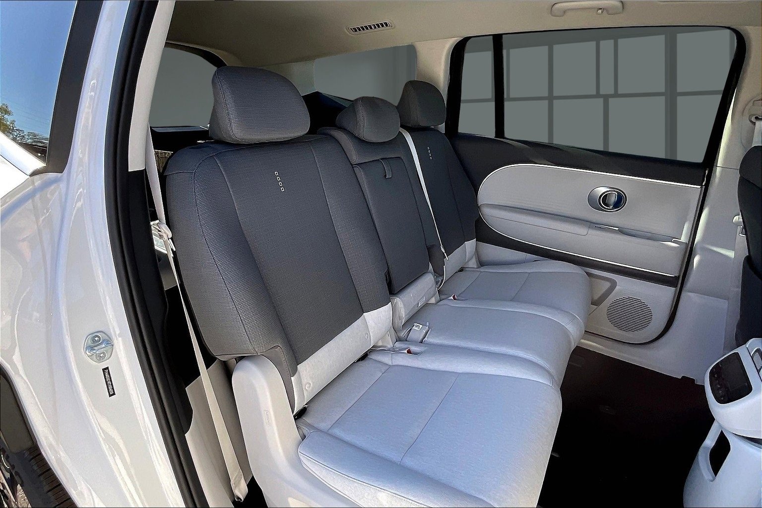 New 2026 Hyundai Ioniq 9 S image 8