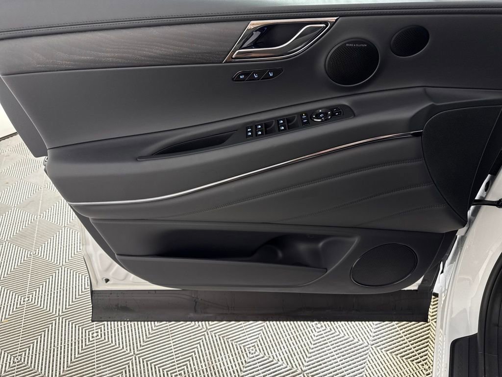 New 2026 Genesis GV80 3.5T e-SC image 12