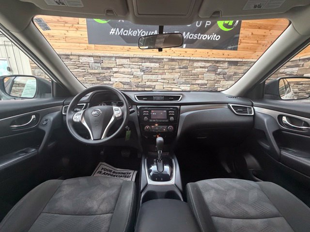 Used 2016 Nissan Rogue S AWD/4WD image 9