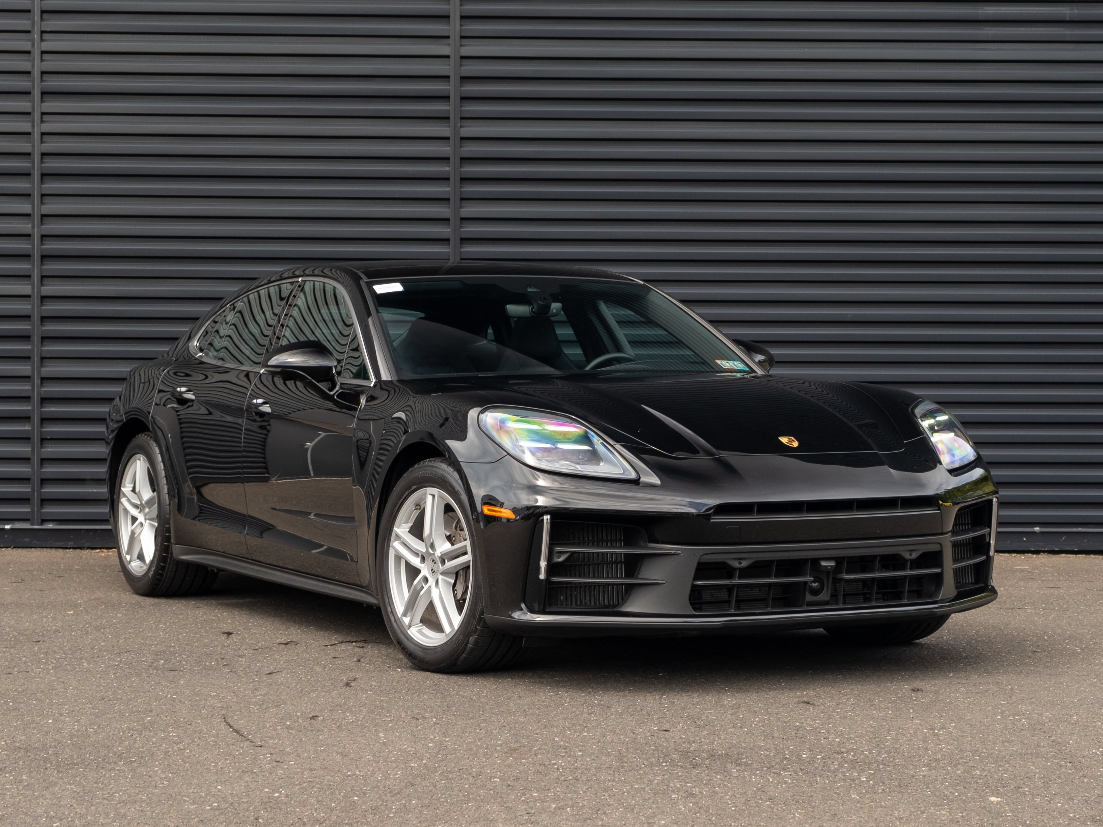 Certified 2025 Porsche Panamera 4 w/ Premium Package AWD/4WD image 10