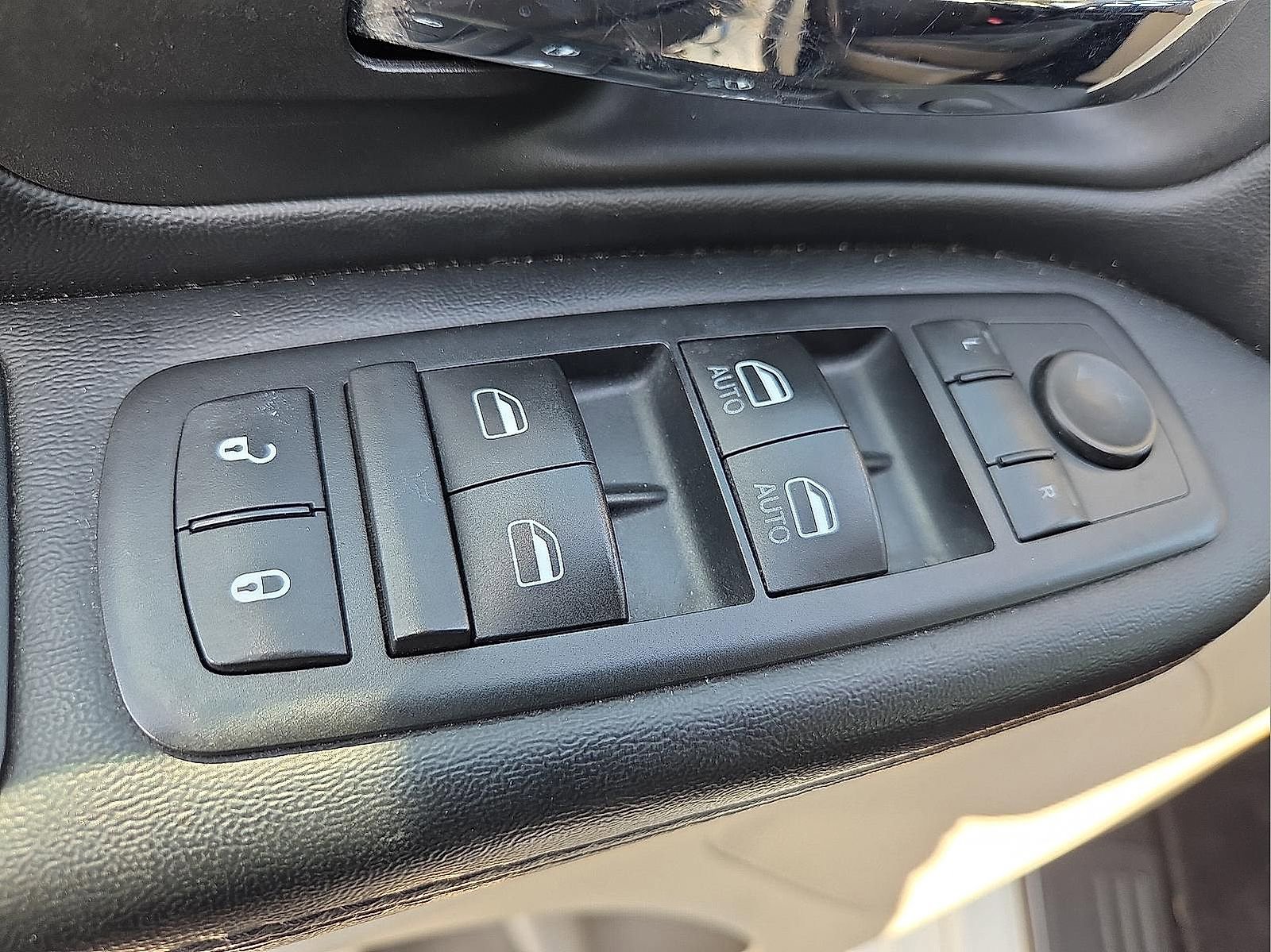 Used 2019 Dodge Grand Caravan SE image 15