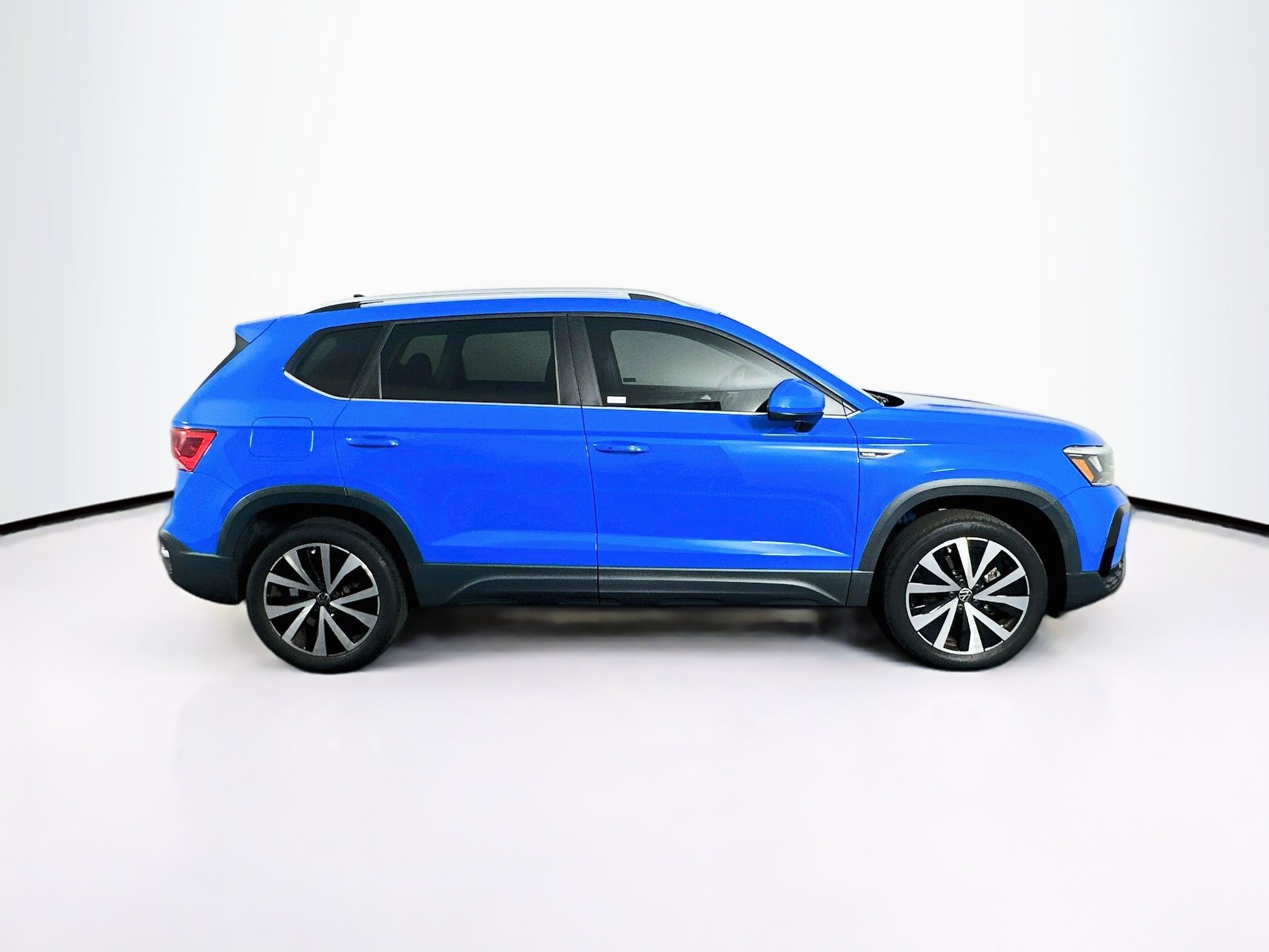 Used 2022 Volkswagen Taos SE FWD image 10