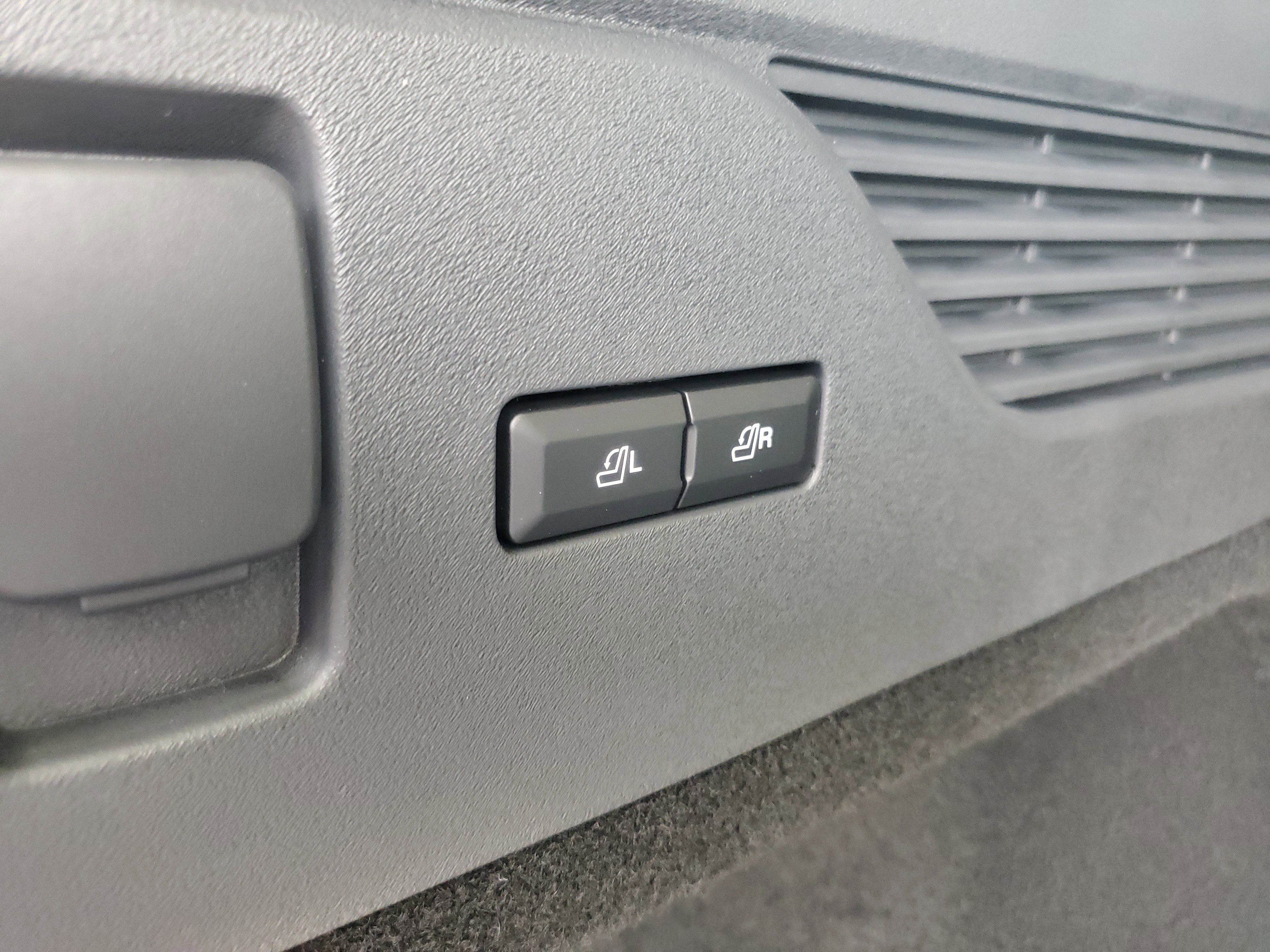 New 2026 Lincoln Nautilus Reserve AWD/4WD image 33