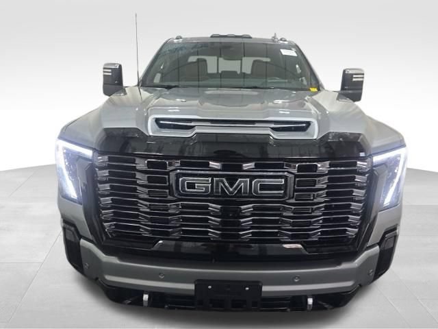 Used 2025 GMC Sierra 2500 Denali Ultimate AWD/4WD image 2