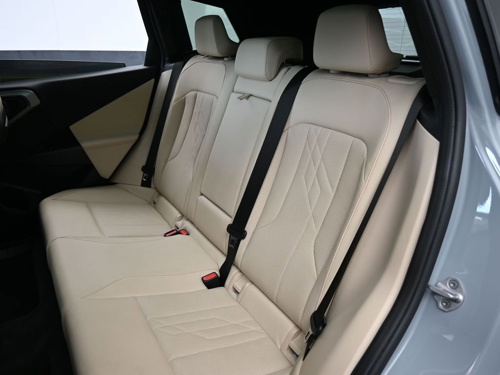 Used 2025 BMW X3 xDrive30i image 36