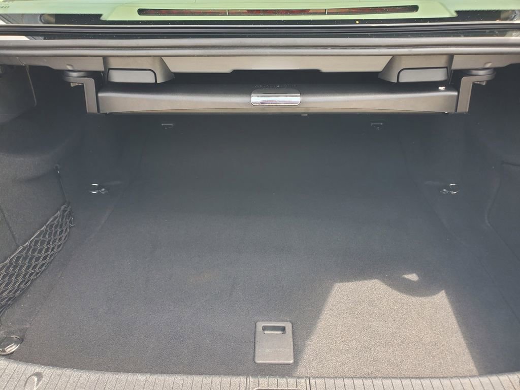 Used 2014 Mercedes-Benz E 350 4MATIC Sedan image 8