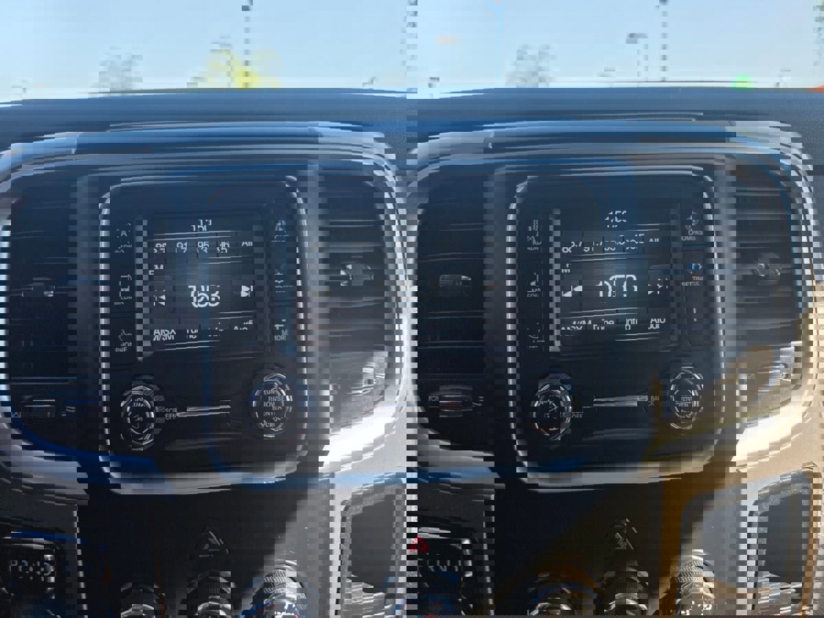 Used 2015 RAM 1500 Big Horn image 17