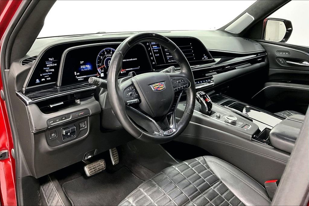 Used 2023 Cadillac Escalade ESV V image 16