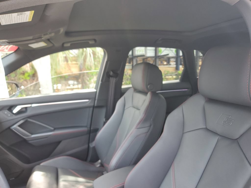 Certified 2025 Audi Q3 2.0T Premium Plus w/ Premium Plus Package AWD/4WD image 23