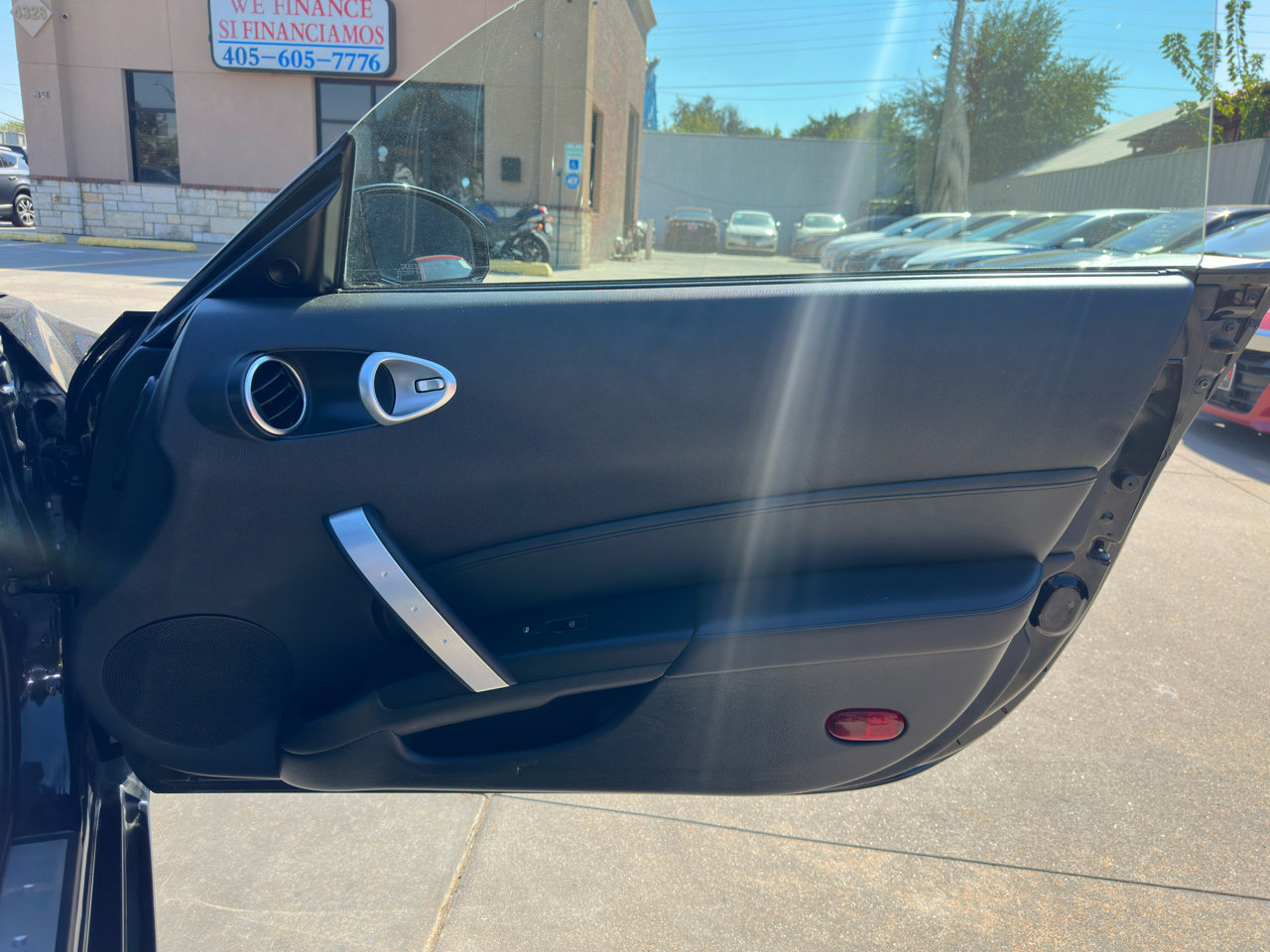 Used 2006 Nissan 350Z Touring image 25