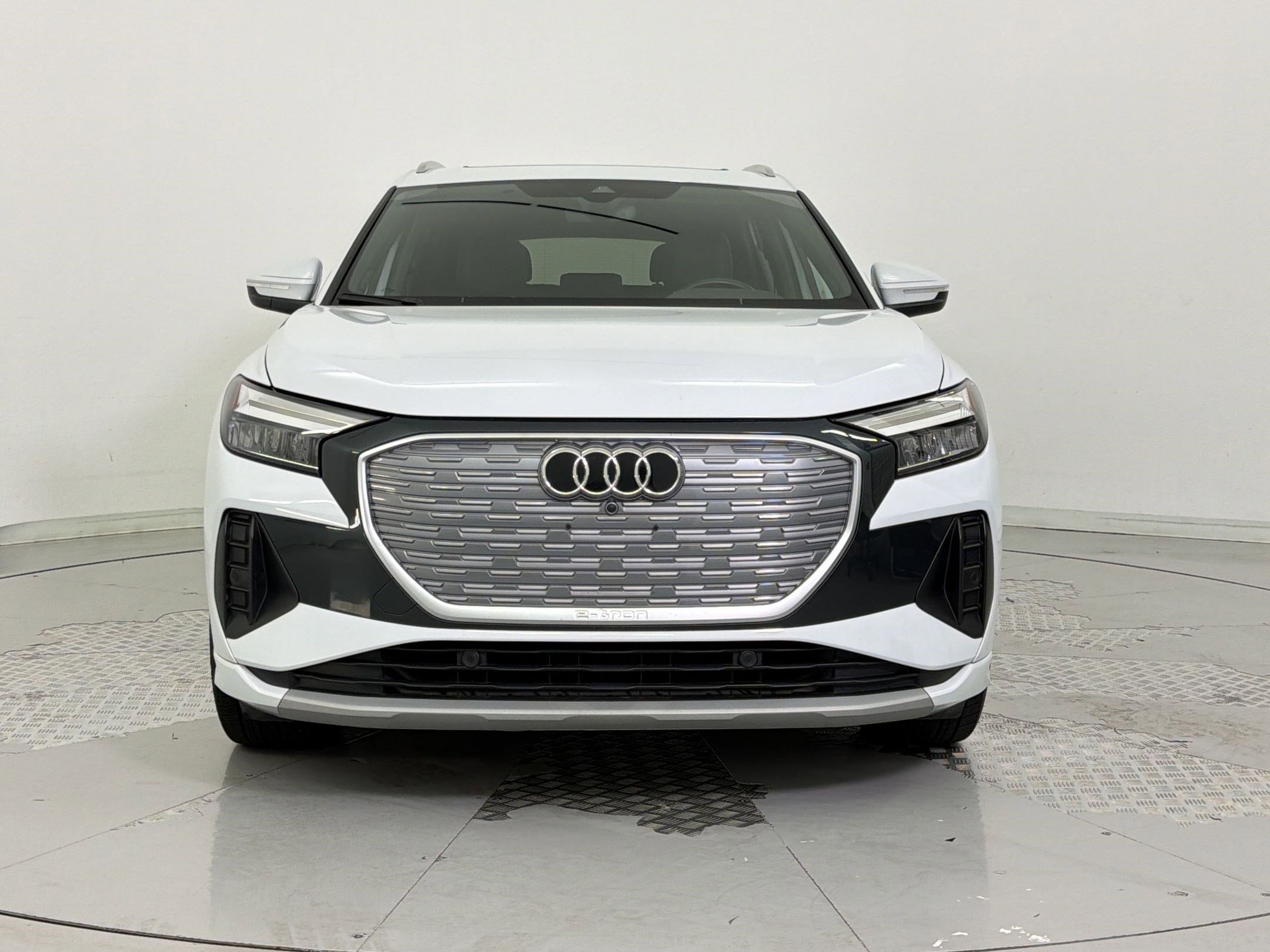 Used 2023 Audi Q4 e-tron Premium Plus w/ Premium Plus RWD image 5