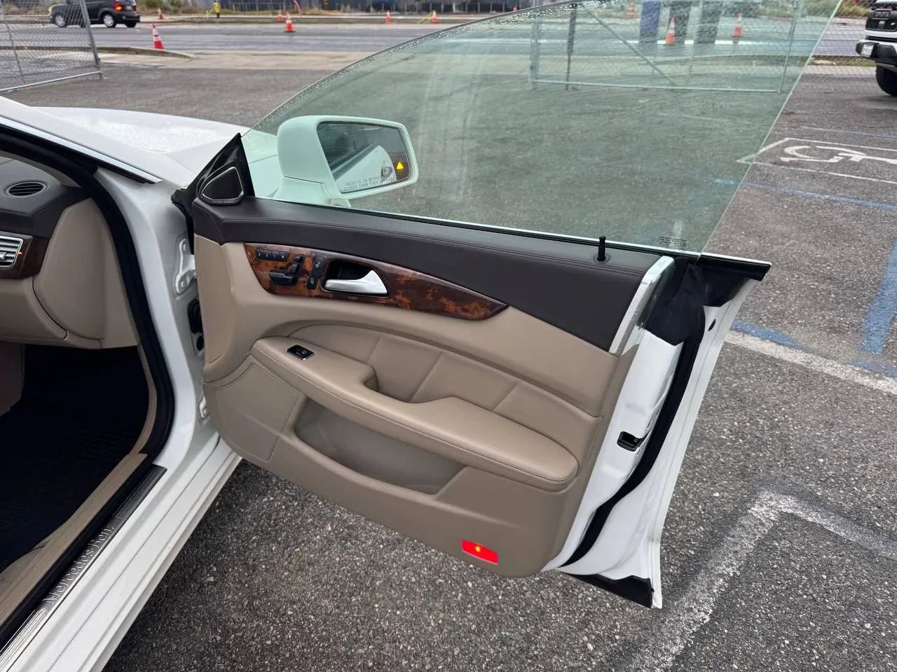 Used 2012 Mercedes-Benz CLS 550 image 21