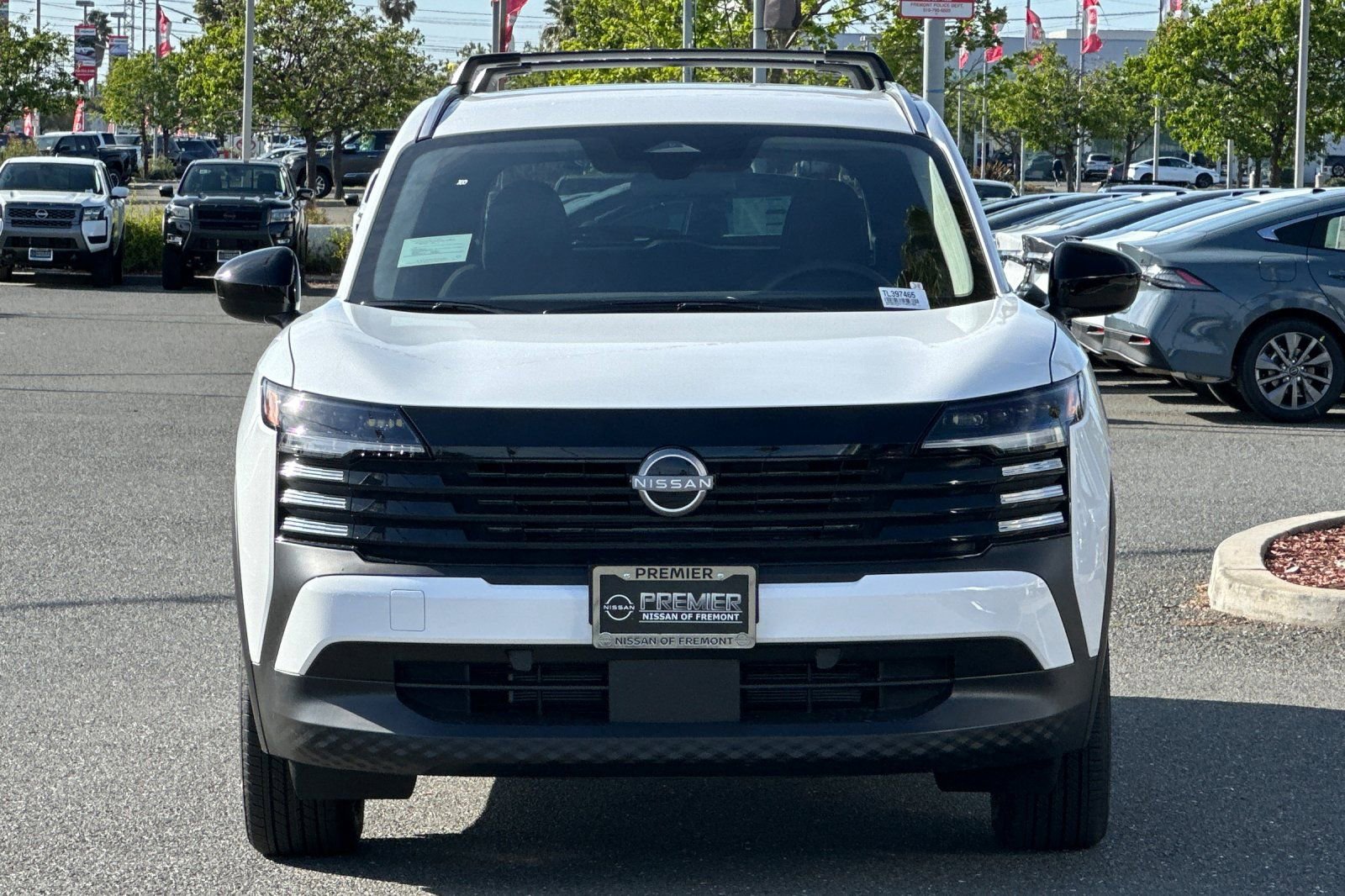 New 2026 Nissan Kicks SV w/ Charging Package image 6