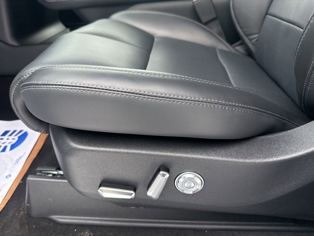 New 2026 Lincoln Navigator L Reserve w/ Jet Appearance Package image 12