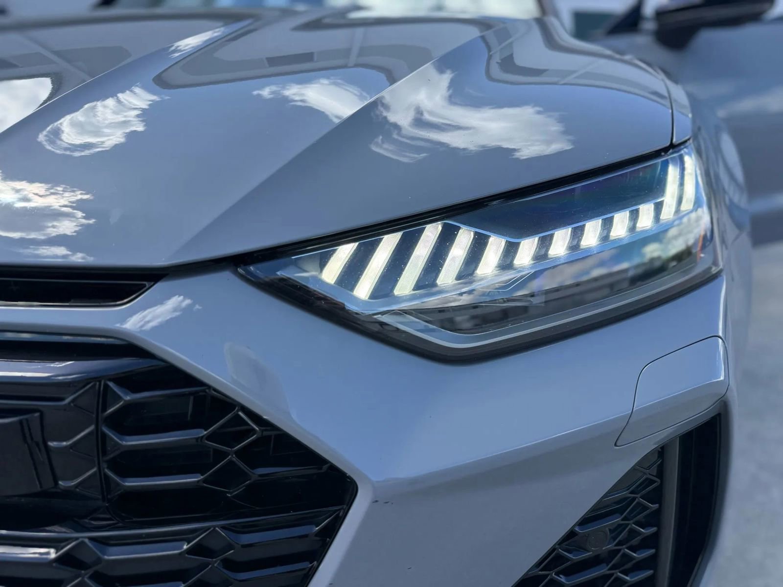 Used 2021 Audi RS 7 Sportback w/ Black Optic Package image 44