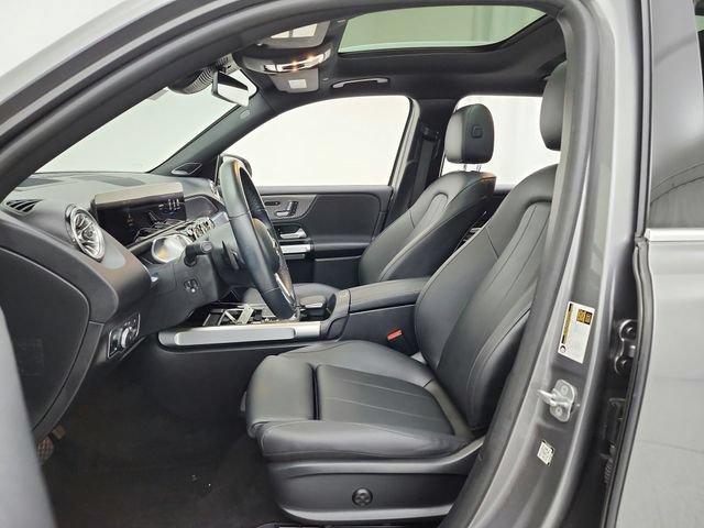 Used 2023 Mercedes-Benz EQB 300 4MATIC image 29
