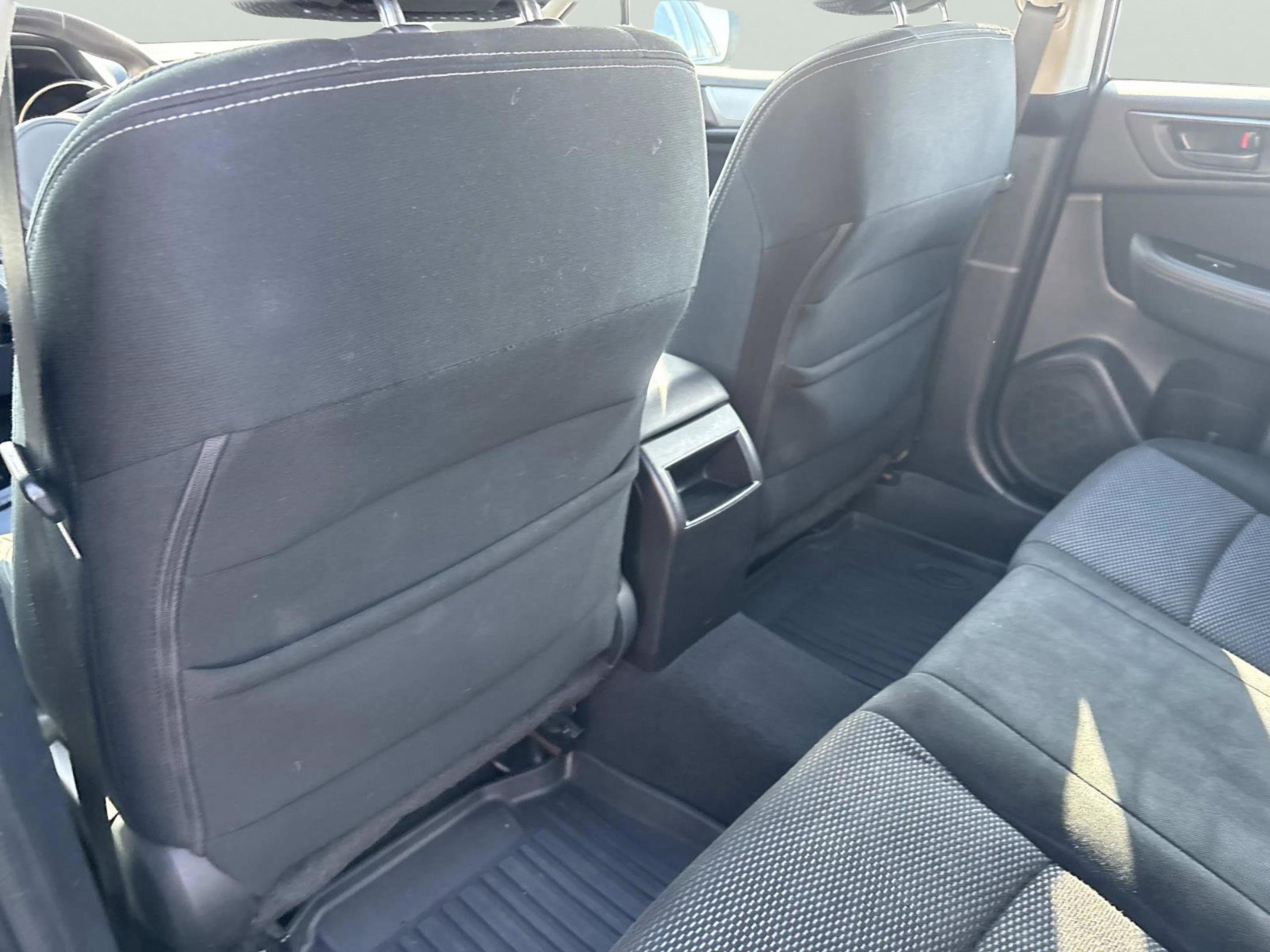 Used 2017 Subaru Outback 2.5i image 16