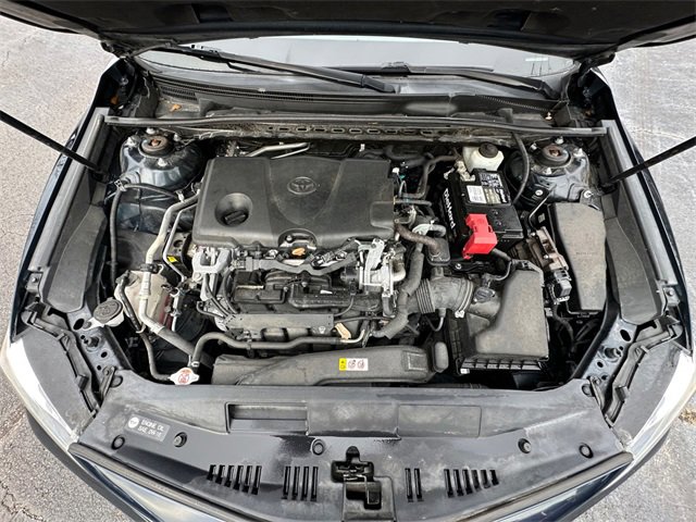 Used 2020 Toyota Camry XSE image 31