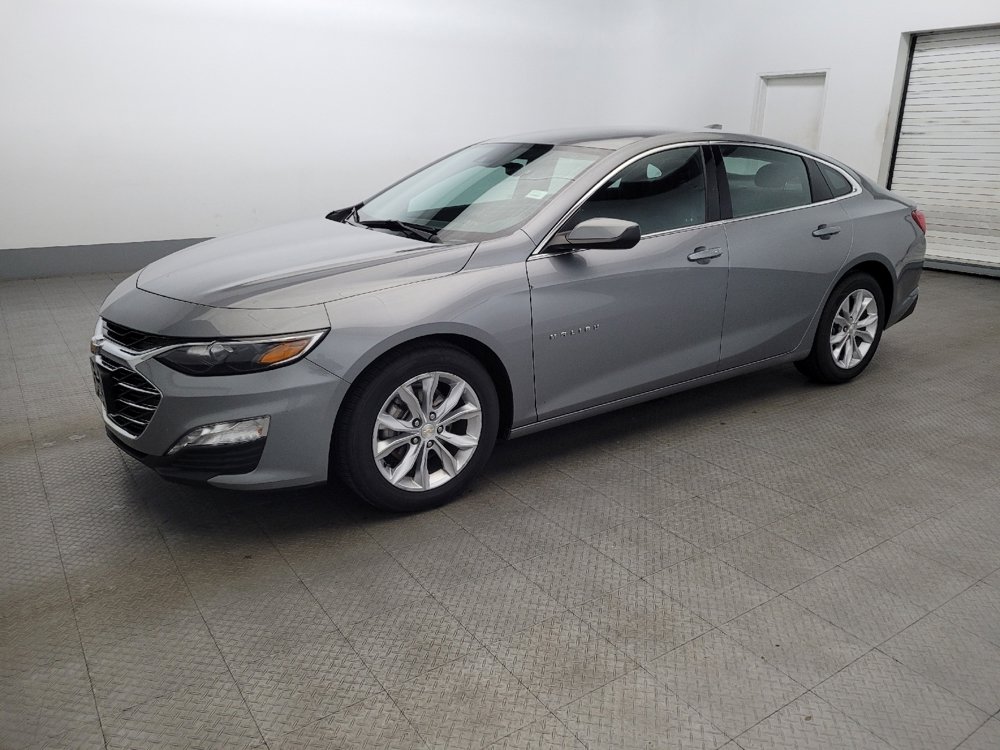Used 2023 Chevrolet Malibu LT image 2