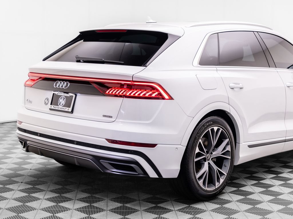 Used 2023 Audi Q8 Prestige AWD/4WD image 32