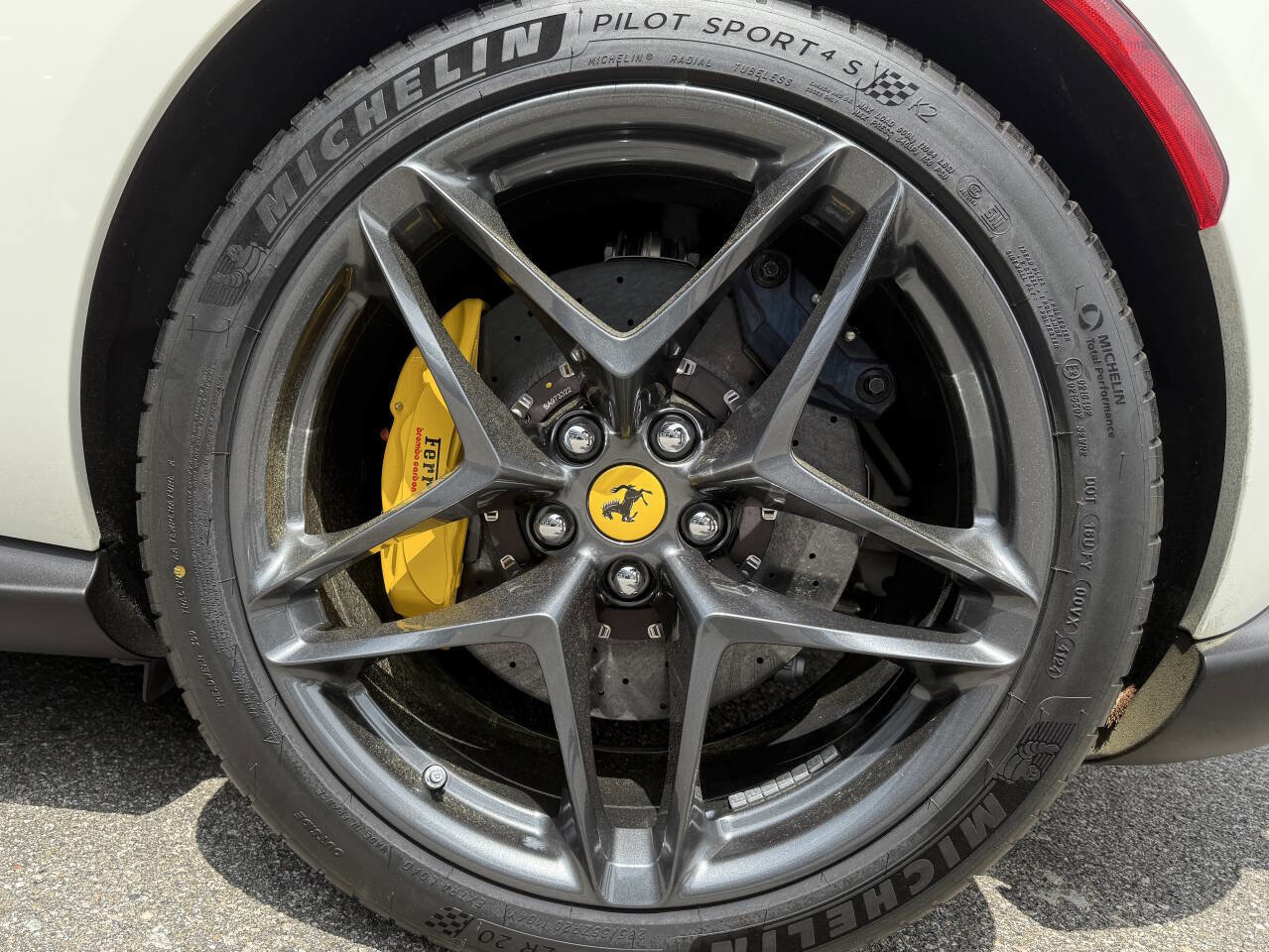 Used 2025 Ferrari Roma Spider image 16