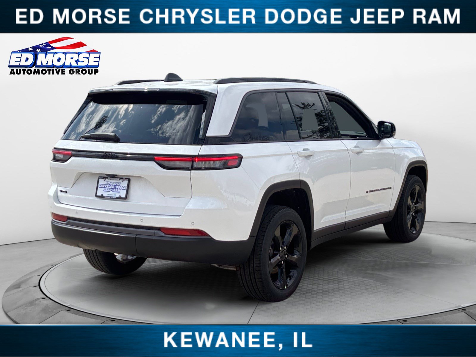 New 2026 Jeep Grand Cherokee Limited w/ Limited Altitude Package AWD/4WD image 5