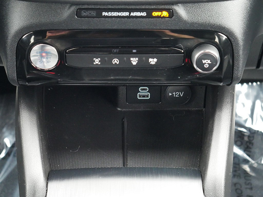 Used 2024 Ford Escape ST-Line w/ Tech Pack #1 AWD/4WD image 23