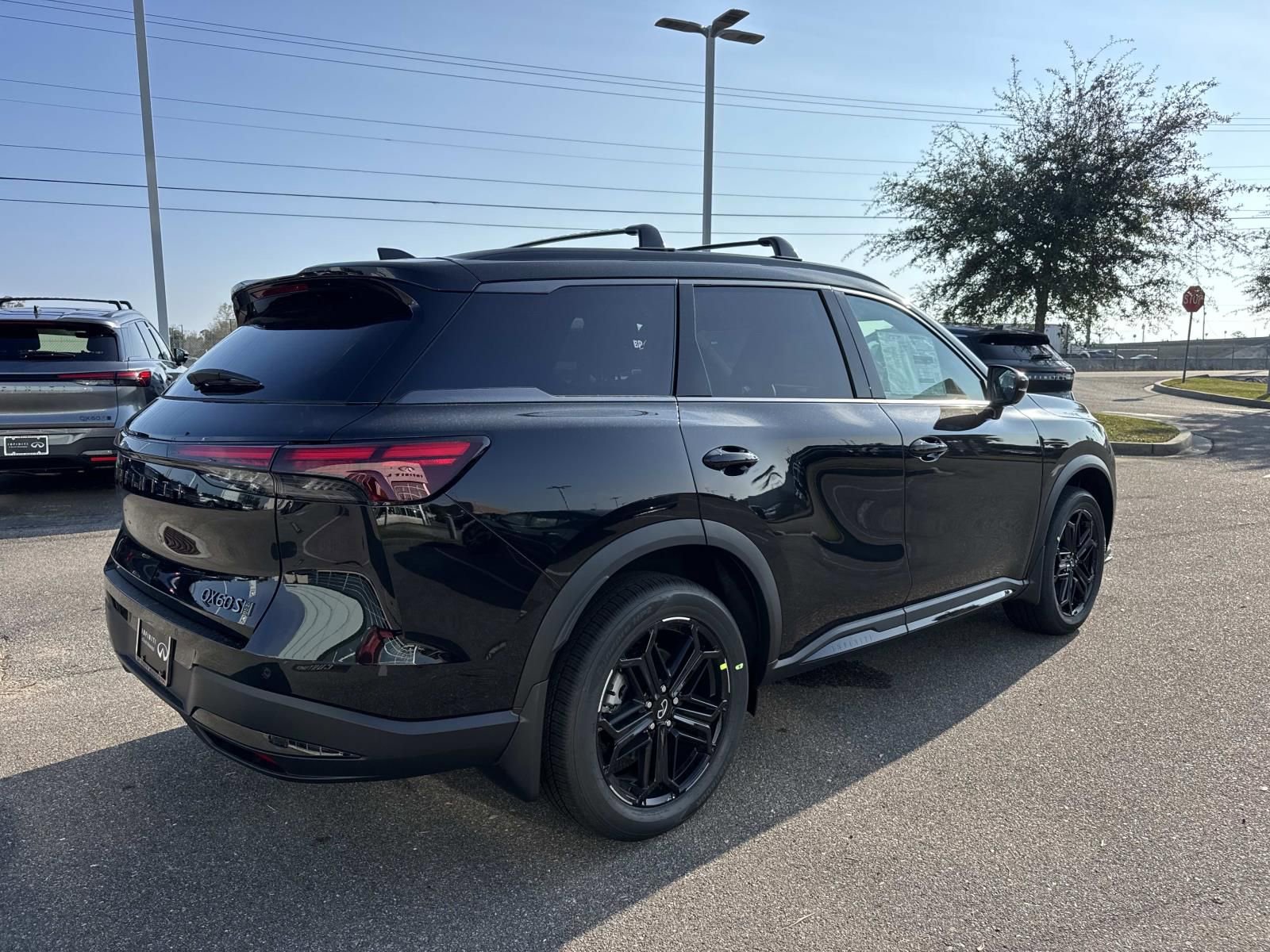 New 2026 INFINITI QX60 Sport w/ Dark Cargo Package AWD/4WD image 4