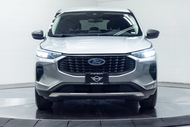 Used 2023 Ford Escape Active AWD/4WD image 5
