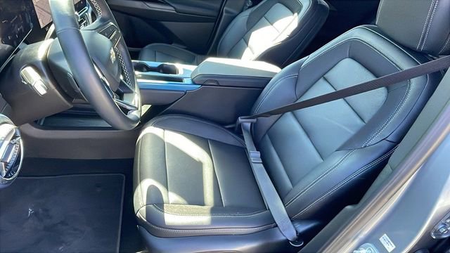 New 2026 Chevrolet Equinox EV LT AWD/4WD image 11