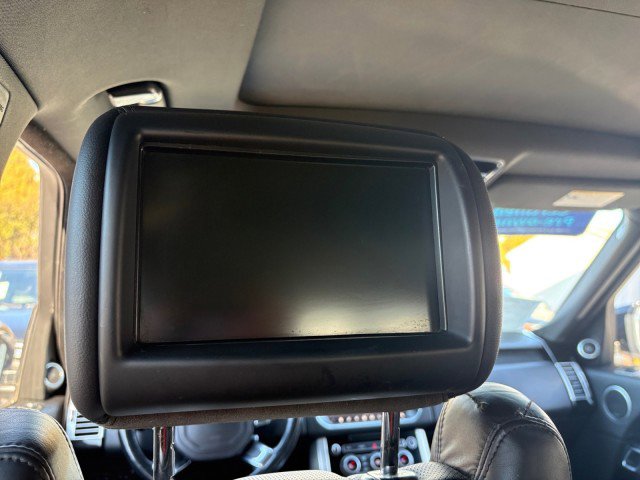 Used 2017 Land Rover Range Rover HSE image 16