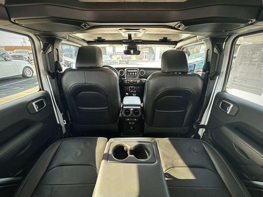 Used 2022 Jeep Wrangler Unlimited Sahara w/ Cold Weather Group image 25