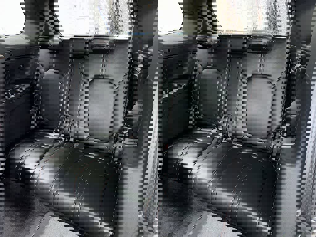 Used 2025 Honda Pilot TrailSport image 18