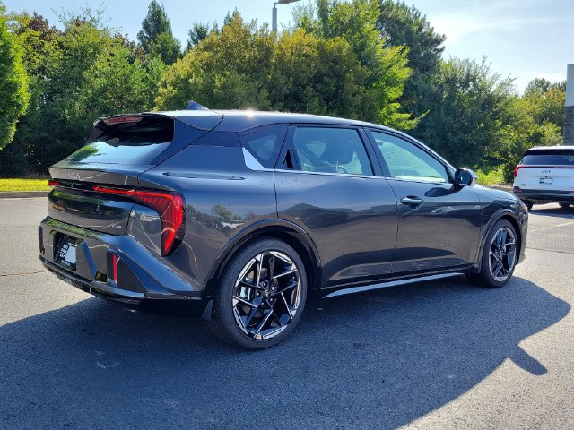New 2026 Kia K4 GT-Line w/ GT-Line Premium Package FWD image 4