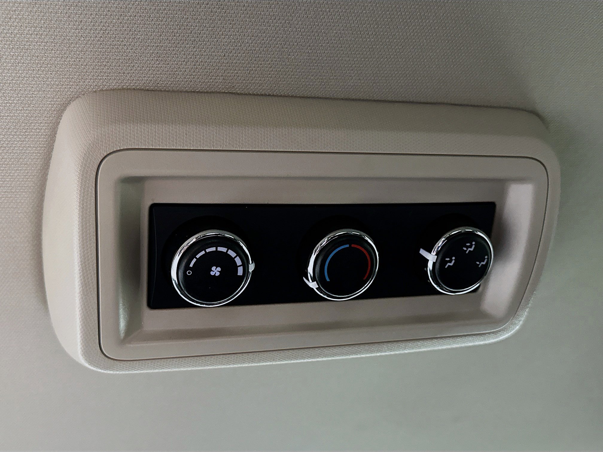 Used 2019 Dodge Grand Caravan SE image 24