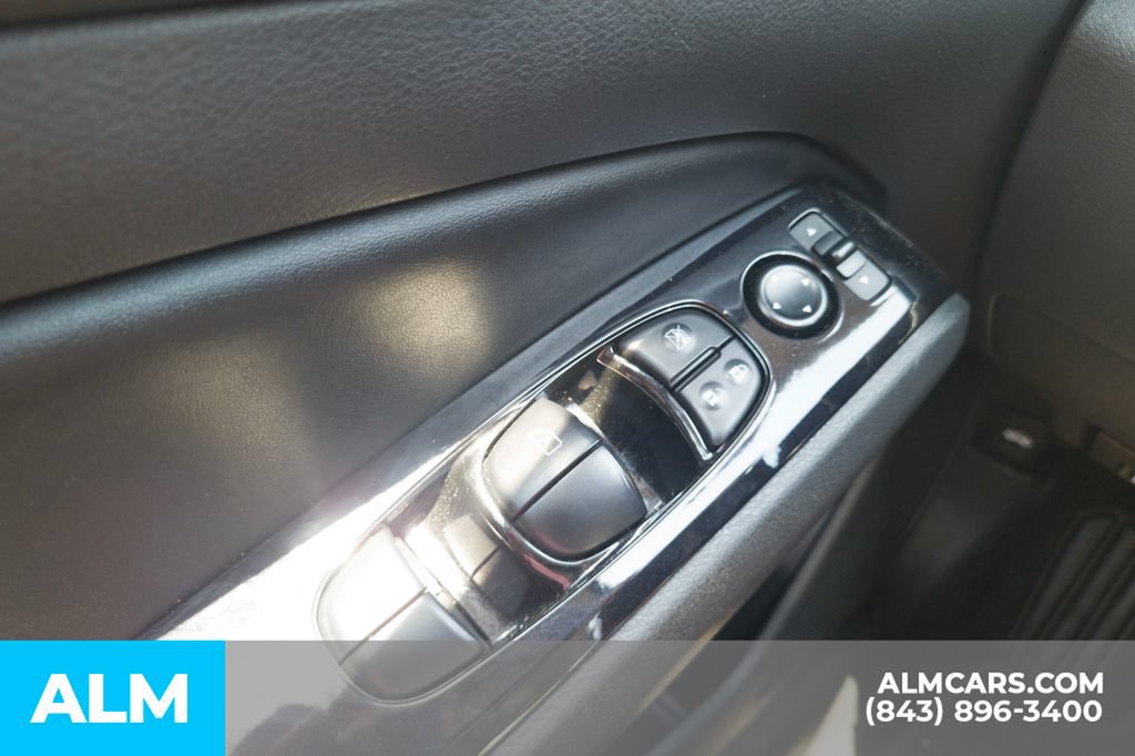 Used 2024 Nissan Altima 2.5 SR FWD image 30