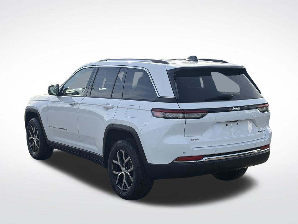 Certified 2023 Jeep Grand Cherokee Limited AWD/4WD image 7