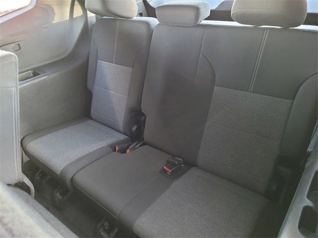 Used 2025 GMC Acadia Elevation image 19