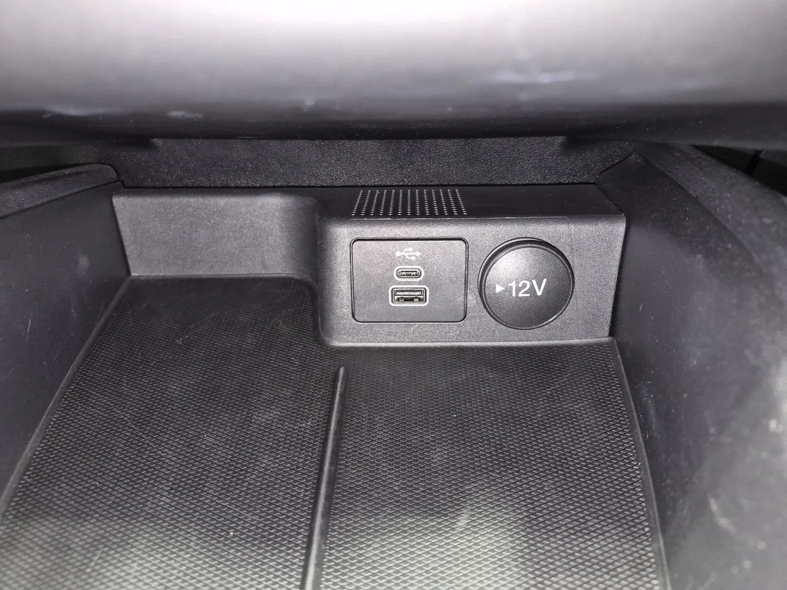 Used 2025 Ford Escape ST-Line Select AWD/4WD image 21