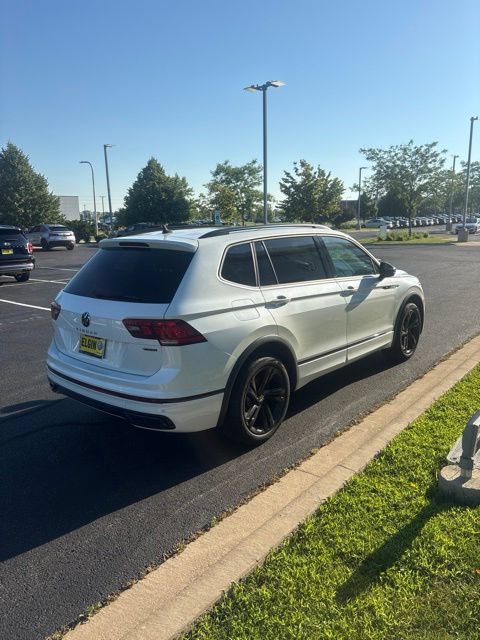 Certified 2023 Volkswagen Tiguan SE R-Line AWD/4WD image 5